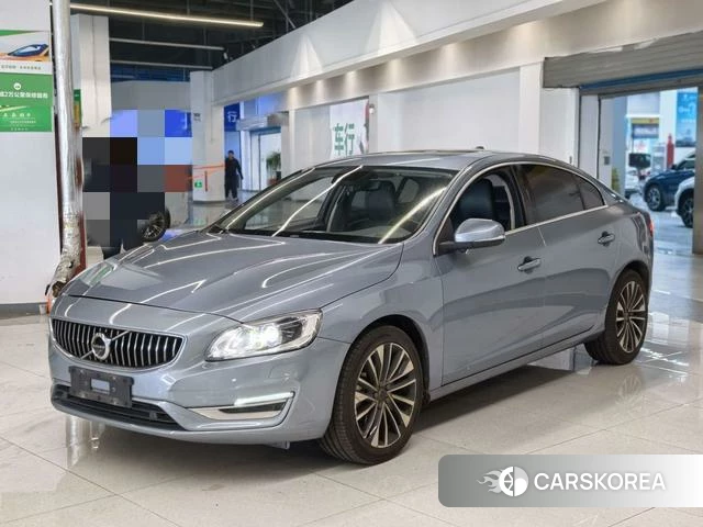 Volvo S60 2018 Синий из Китая, фото 3