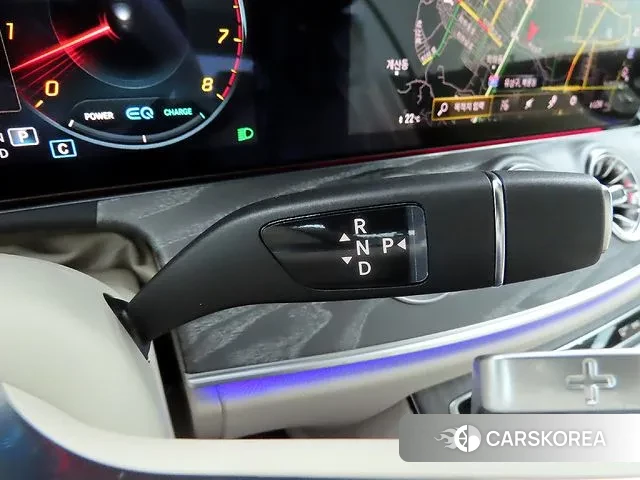 Mercedes-Benz E-Class W213 2023 Белый из Кореи, фото 3