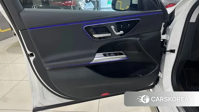 Mercedes-Benz E-Class W214 2024 Белый из Кореи, фото 3