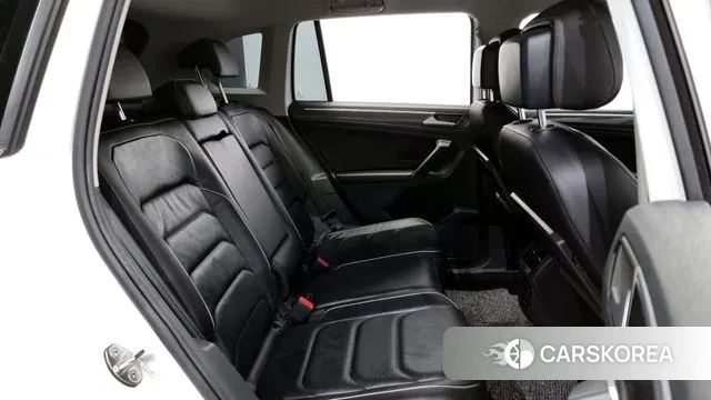 Volkswagen Tiguan second Generation 2020 Белый из Кореи, фото 3