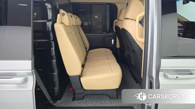 Hyundai Staria 2022 Серебряный из Кореи, фото 3