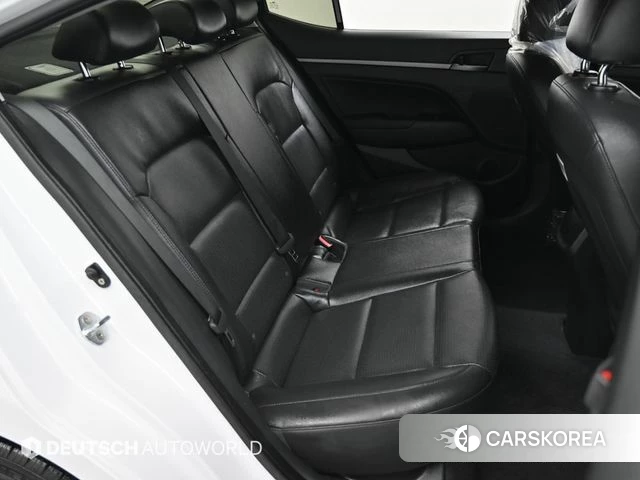 Hyundai Avante AD 2018 Белый из Кореи, фото 3