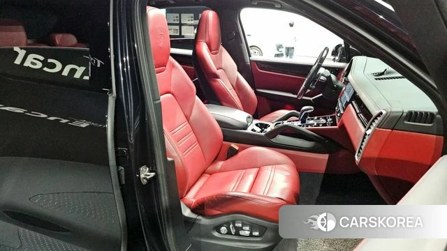 Porsche Cayenne (PO536) 2020 Черный из Кореи, фото 3
