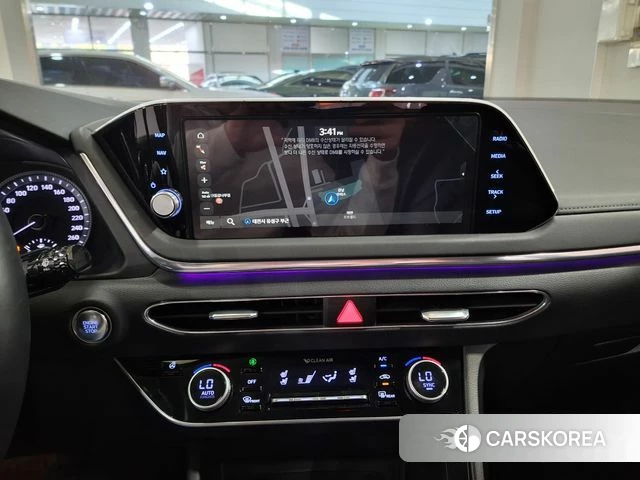 Hyundai Sonata (DN8) 2022 Белый из Кореи, фото 3