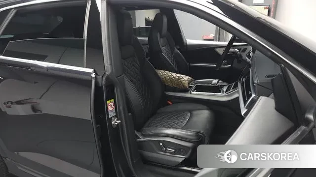 Audi Q8 (4M) 2021 Черный из Кореи, фото 3