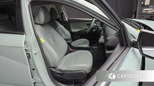 Hyundai Kona (SX2) 2023 Цвет галактики из Кореи, фото 3