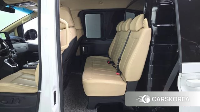 Hyundai Staria 2024 Белый из Кореи, фото 3