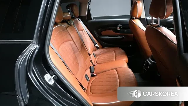 Mini Cooper S Clubman 2023 Черный из Кореи, фото 3