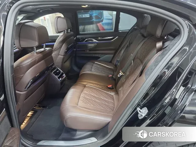 BMW 7 Series (G11) 2020 Черный из Кореи, фото 3