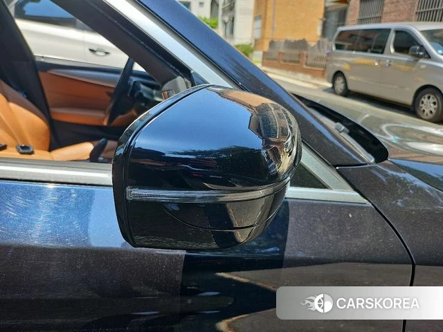 BMW 5 Series (G30) 2018 Черный из Кореи, фото 3