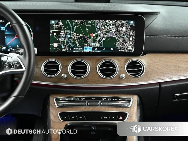 Mercedes-Benz E-Class W213 2023 Черный из Кореи, фото 3