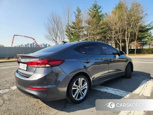 Hyundai Avante AD 2018 Серый из Кореи, фото 3