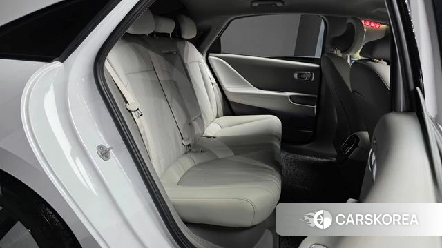 Hyundai Ionic 6 2022 Белый из Кореи, фото 3