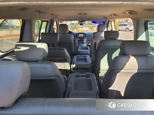 Hyundai The New Grand Starex 2019 Желтый из Кореи, фото 3