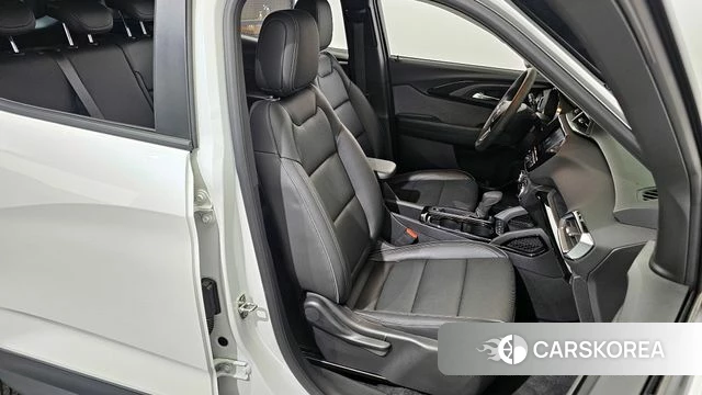 Chevrolet (GM Daewoo) Trailblazer 2021 Белый из Кореи, фото 3