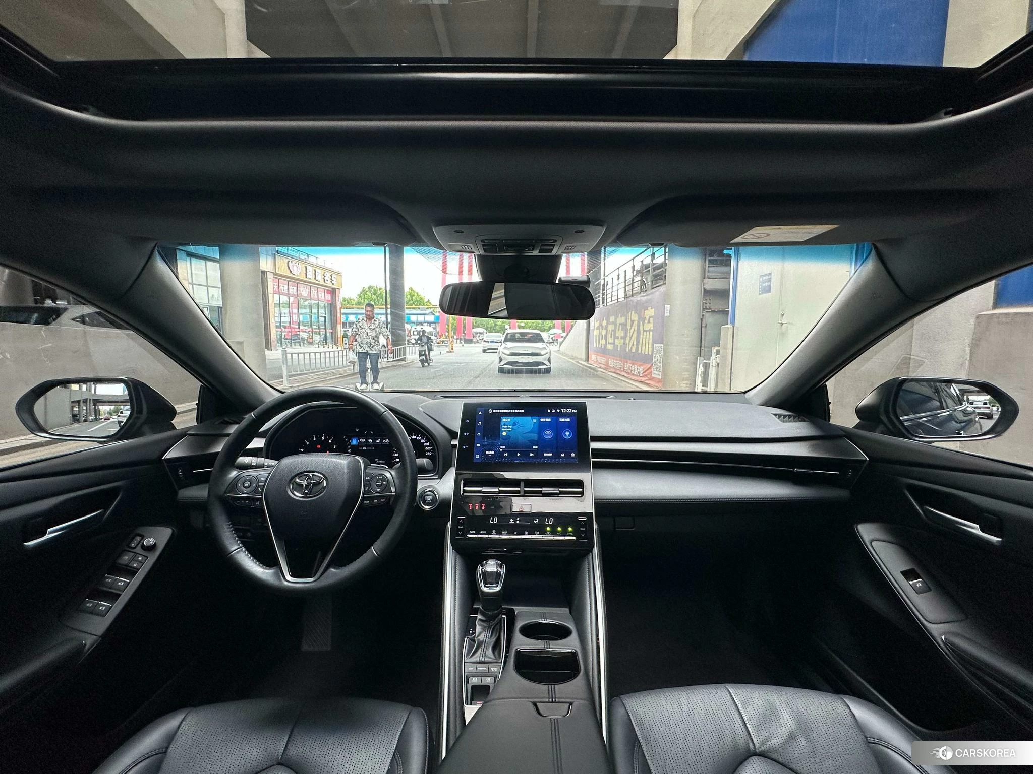 Toyota Avalon 2023 Черный из Китая, фото 3