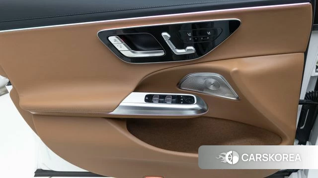 Mercedes-Benz E-Class W214 2026 Белый из Кореи, фото 3