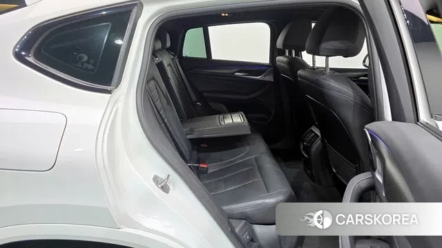 BMW X4 (G02) 2023 Белый из Кореи, фото 3