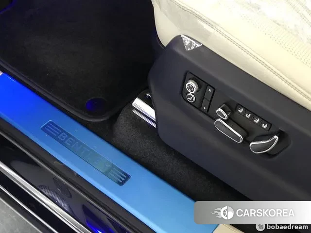 Bentley Bentayga 2021 Синий из Кореи, фото 3