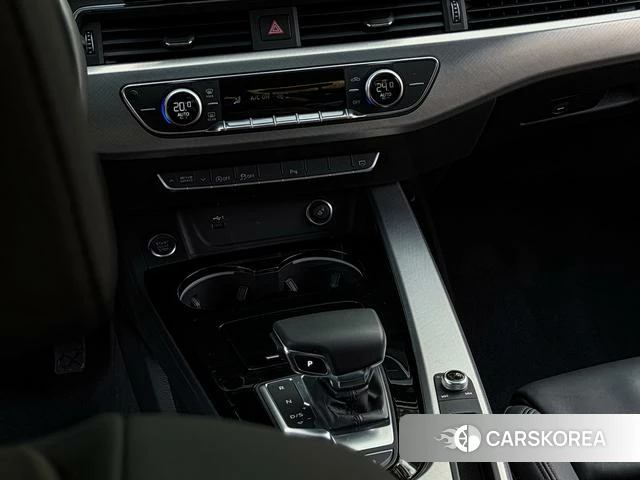 Audi A5 2023 Темно-серый из Китая, фото 3