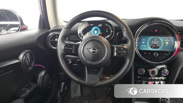 Mini Cooper 2022 Красный из Кореи, фото 3