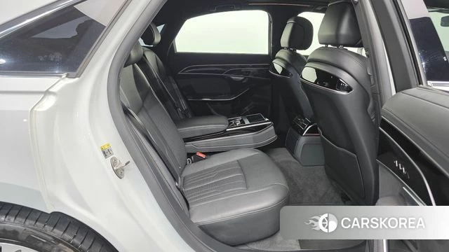 Audi A8 (D5) 2023 Белый из Кореи, фото 3