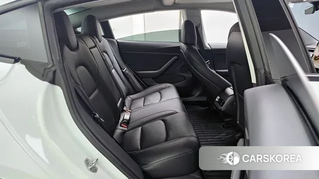 Tesla Model 3 2022 Белый из Кореи, фото 3