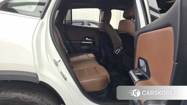 Mercedes-Benz GLA - Class H247 2022 Белый из Кореи, фото 3