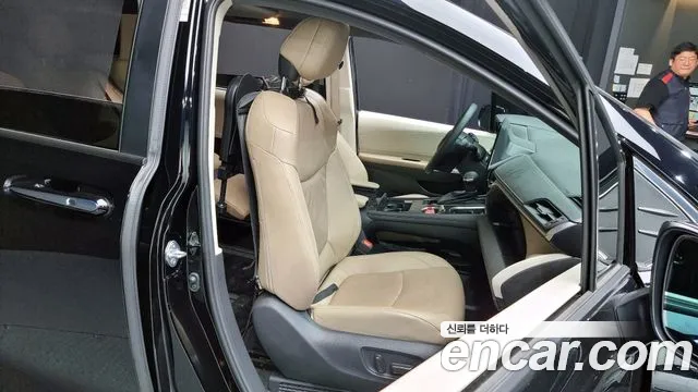 Toyota Sienna 4th Generation 2022 Черный из Кореи, фото 3