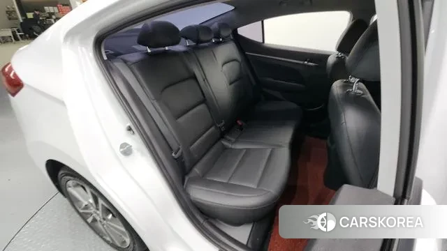 Hyundai Avante AD 2018 Белый из Кореи, фото 3