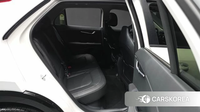 Kia Di Ol Nu Niro 2025 Белый из Кореи, фото 3