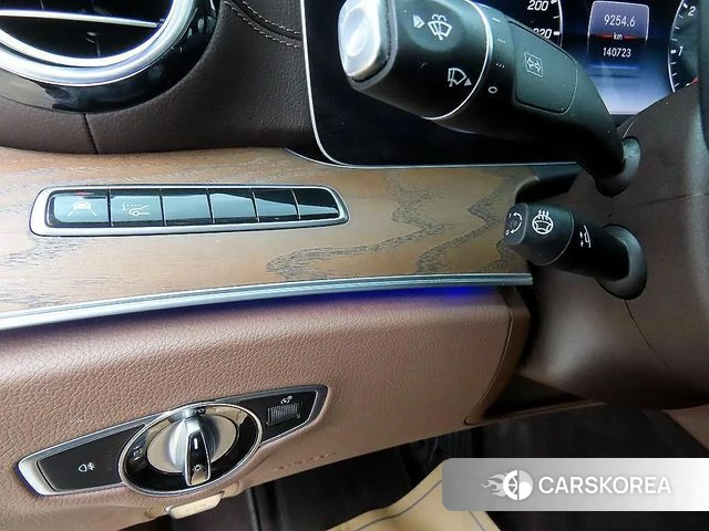 Mercedes-Benz E-Class W213 2018 Серый из Кореи, фото 3