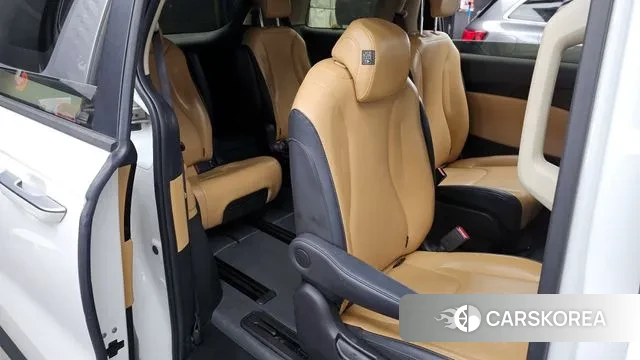 Kia Carnival 4th generation 2023 Белый из Кореи, фото 3