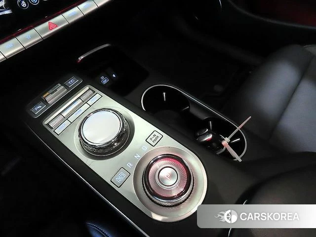 Genesis GV70 2022 Белый из Кореи, фото 3