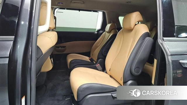 Kia Carnival 4th generation 2023 Серый из Кореи, фото 3