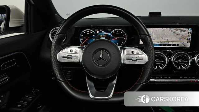 Mercedes-Benz GLA - Class H247 2023 Белый из Кореи, фото 3