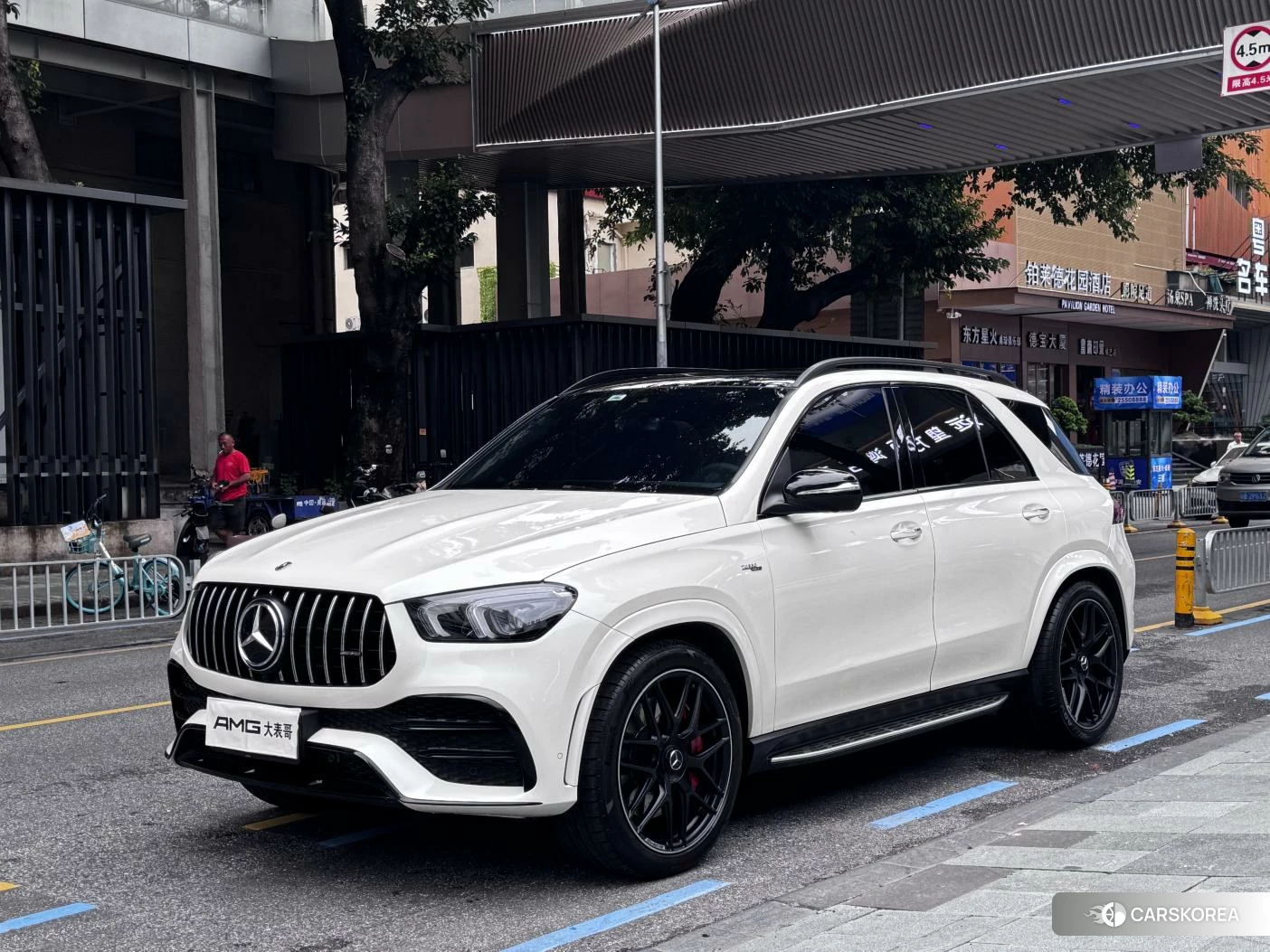 Mercedes-Benz GLE AMG 2022 Белый из Китая, фото 3