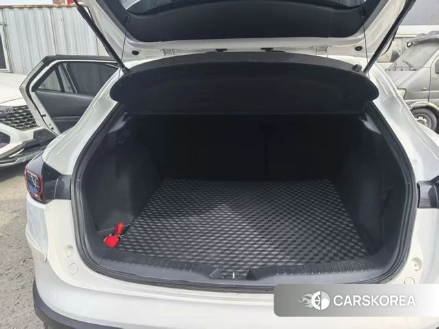 Mazda CX-4 2023 Белый из Китая, фото 3