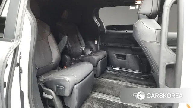 Toyota Sienna 4th Generation 2025 Белый из Кореи, фото 3