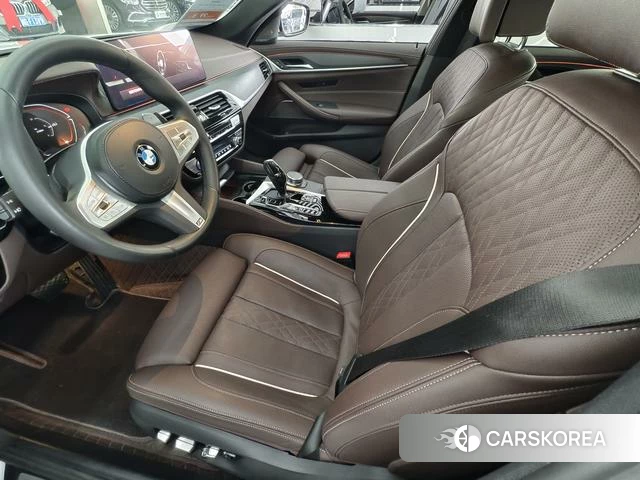BMW 5 series 2024 Белый из Китая, фото 3