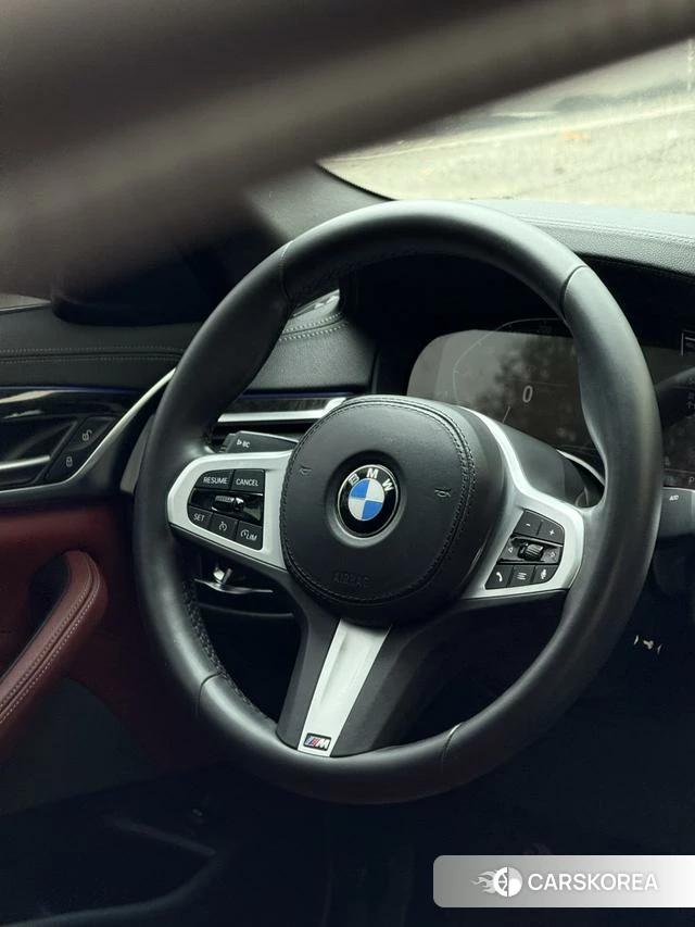 BMW 5 series 2021 Черный из Китая, фото 3
