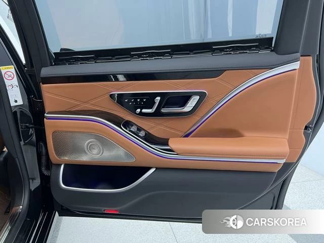 Mercedes-Benz Maybach S-class 2021 Черный из Китая, фото 3