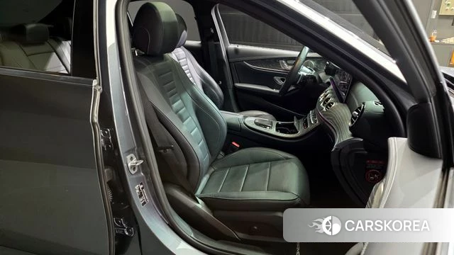 Mercedes-Benz E-Class W213 2022 Серый из Кореи, фото 3