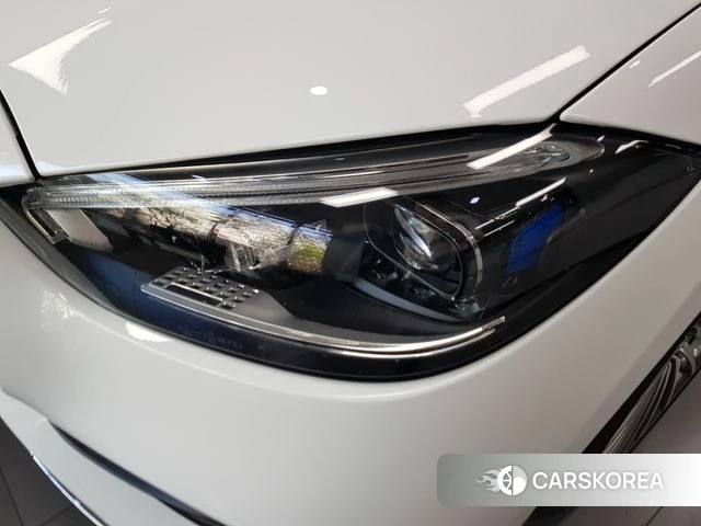 Mercedes-Benz C-Class W206 2023 Белый из Кореи, фото 3