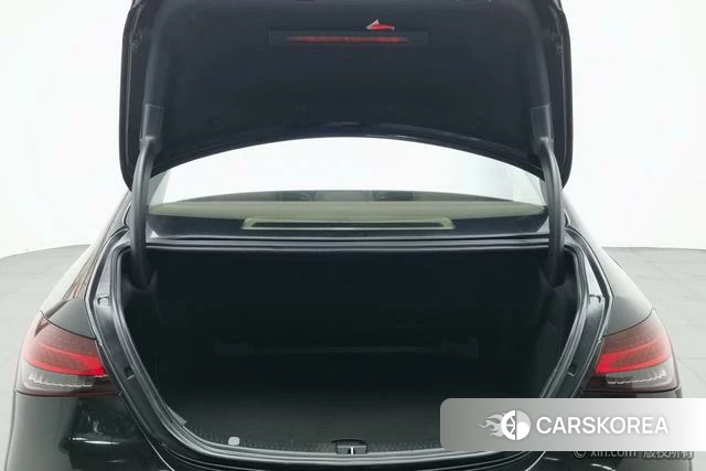 Mercedes-Benz E-class 2021 Черный из Китая, фото 3