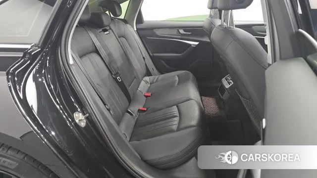 Audi A6 (C8) 2020 Черный из Кореи, фото 3