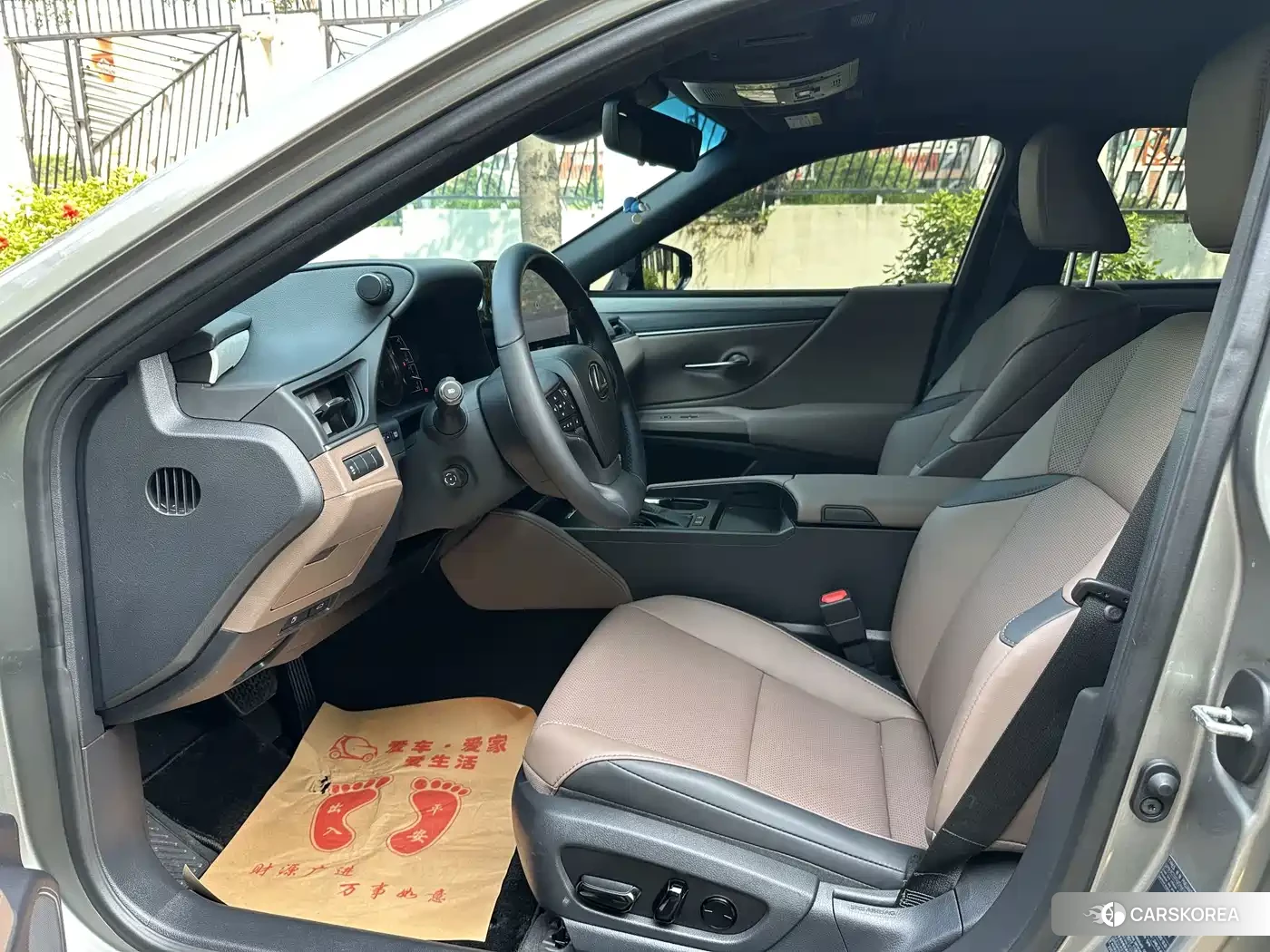 Lexus ES 2026 Silver/gray из Китая, фото 3