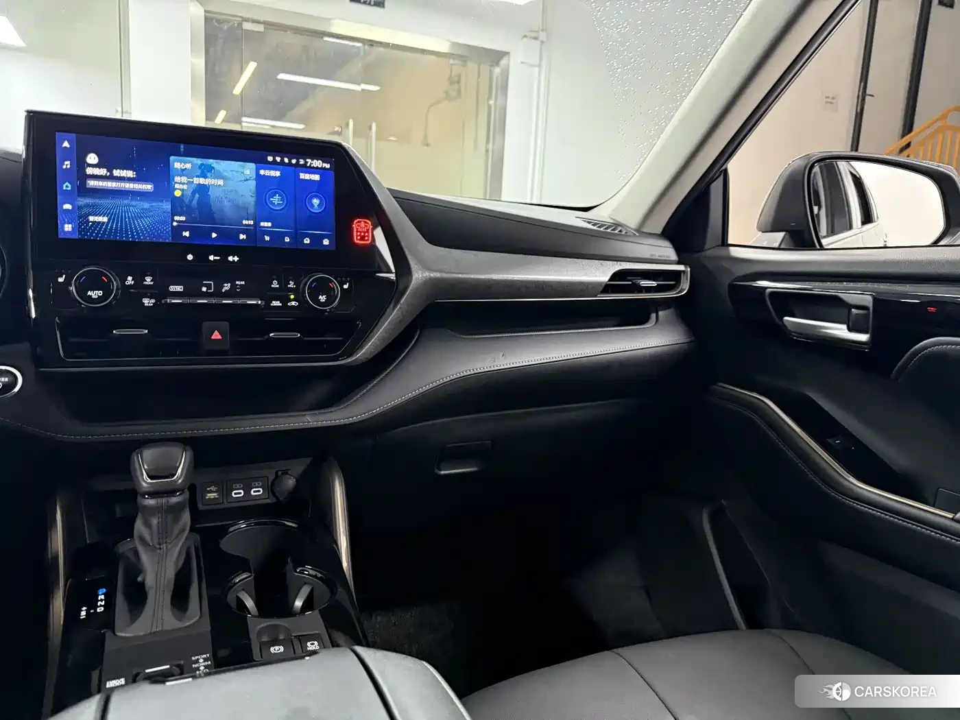 Toyota Highlander 2024 Черный из Китая, фото 3