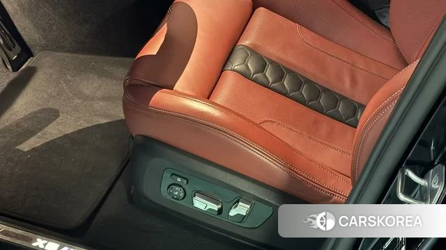 BMW X6 M 2022 Черный из Китая, фото 3