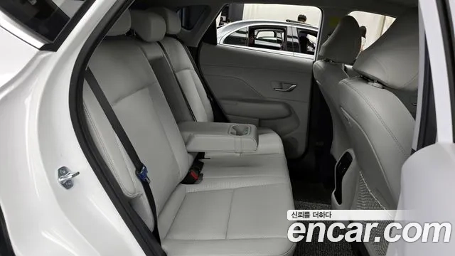 Hyundai Kona (SX2) 2023 Белый из Кореи, фото 3